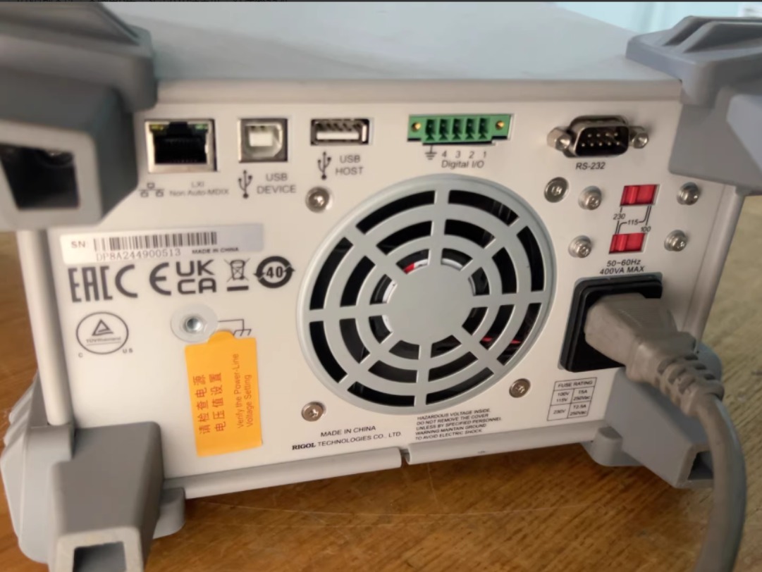 1 pz Rigol DP831A Alimentatore - Linear Dc Power Supply Triple Output recensione e prezzo